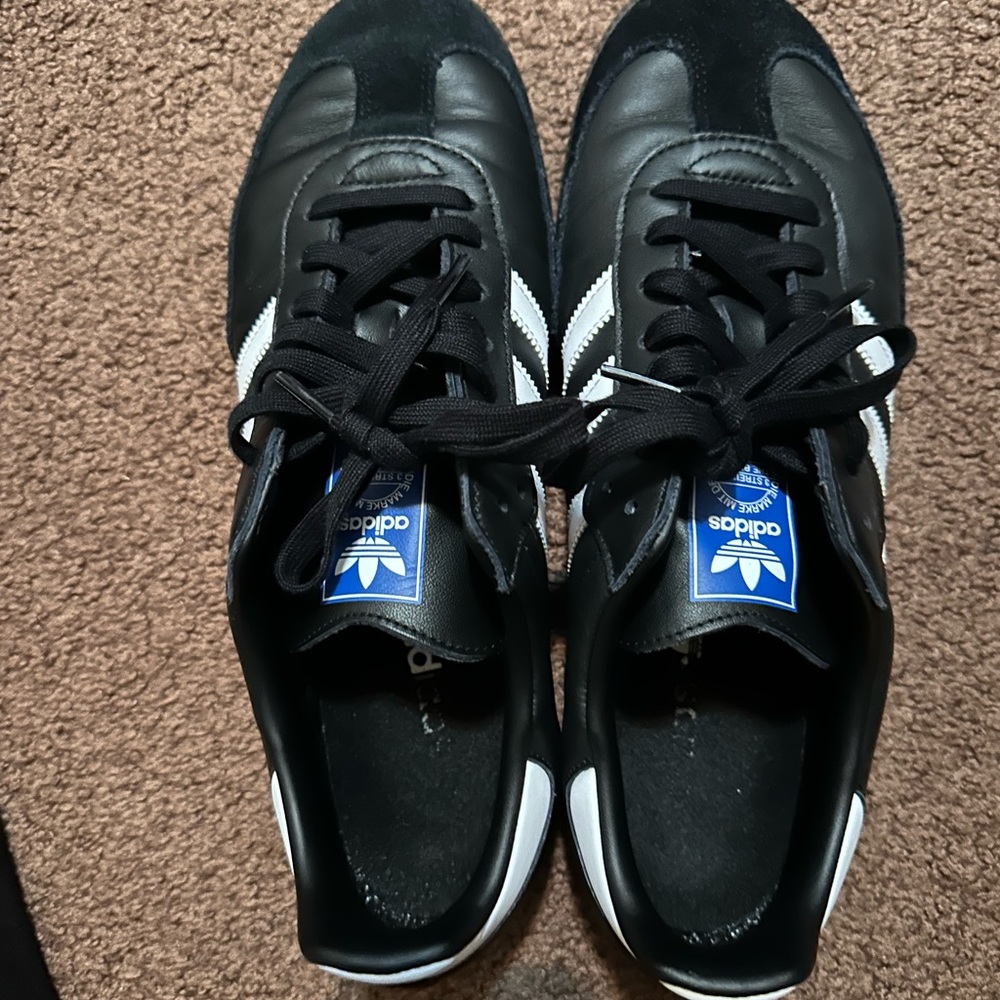 Men’s adidas sambas size 11